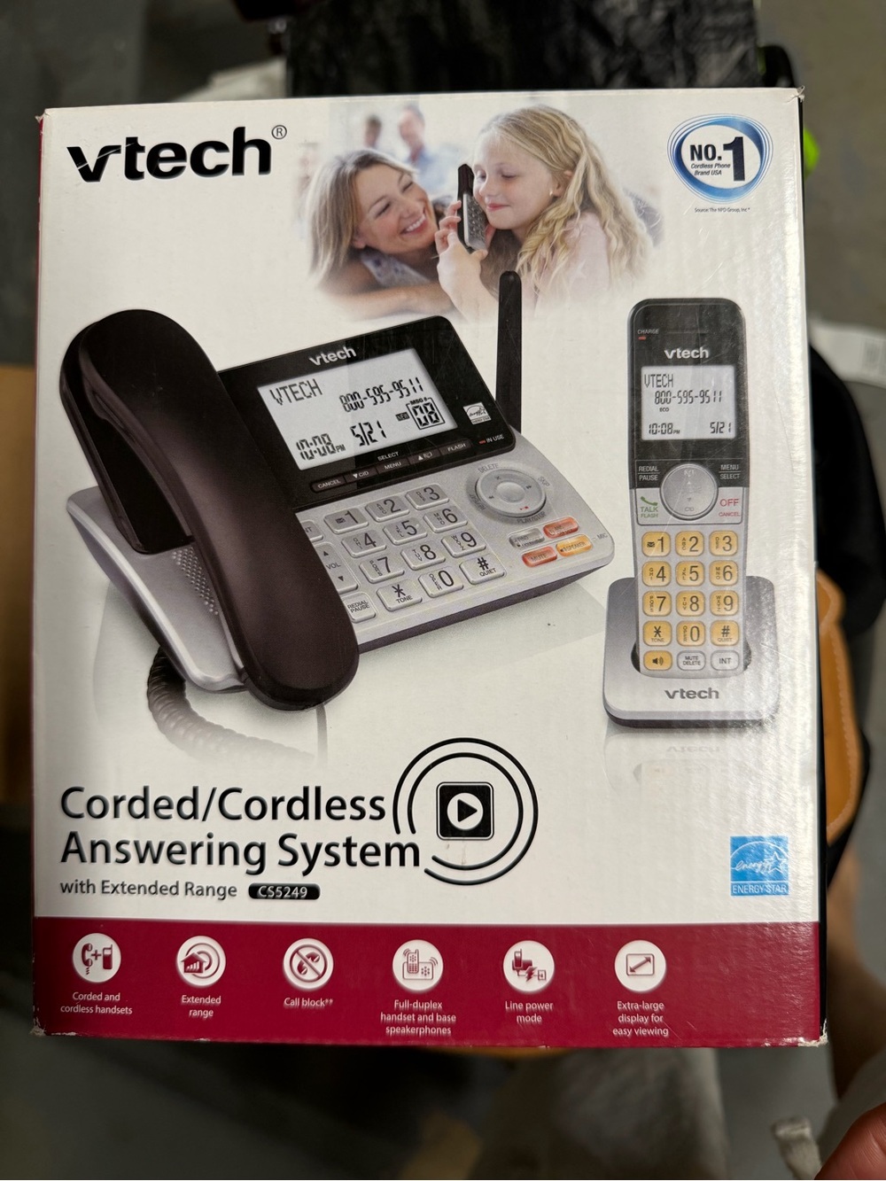 VTech Corded/Cordless Answering System in Black and Silver